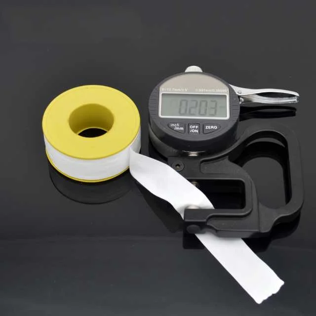 Nastro di tenuta per filetti in PTFE